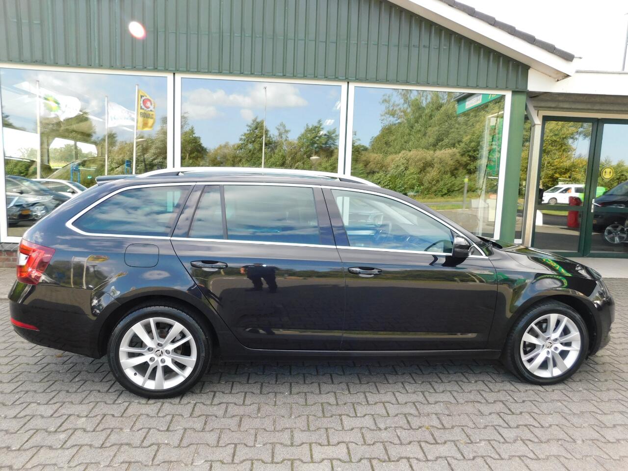 Skoda OCTAVIA 1.0TSI 116PK DSG CLEVER!! All-in Prijs!
