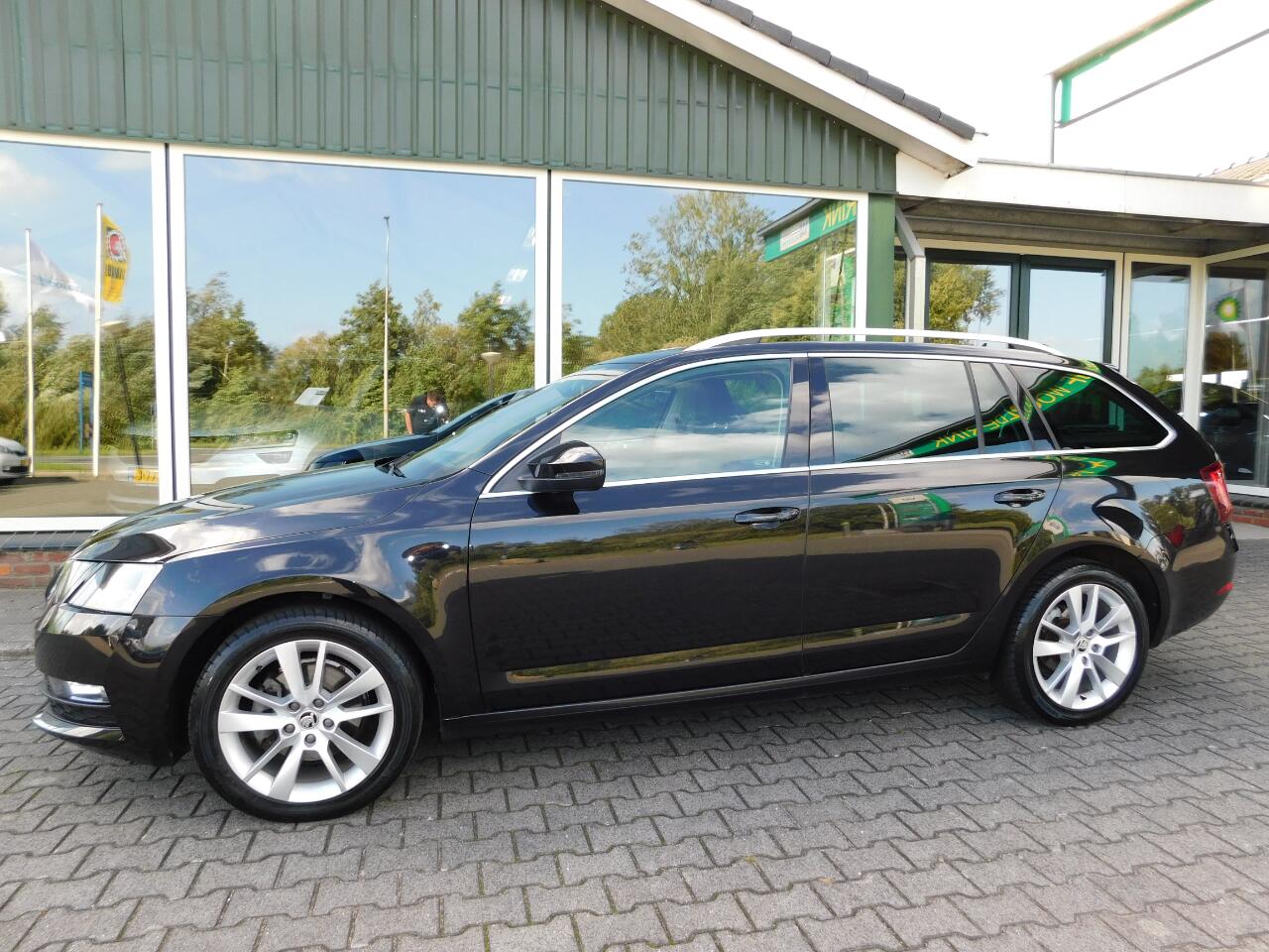 Skoda OCTAVIA 1.0TSI 116PK DSG CLEVER!! All-in Prijs!