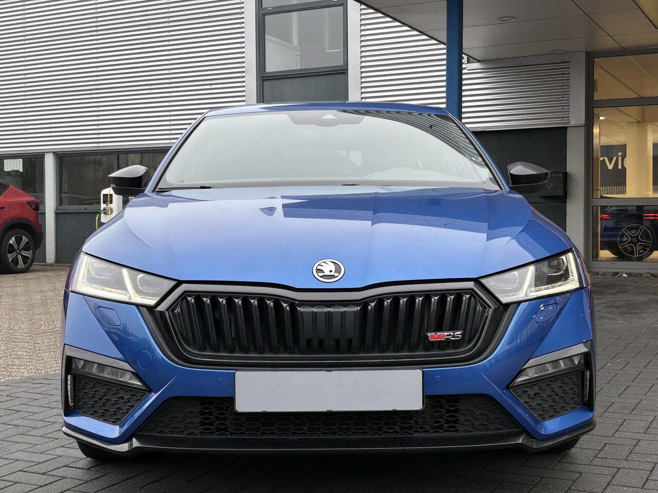 Skoda OCTAVIA Combi 1.4 TSI RS iV PHEV Business | 245pk | Stoel- & Stuurverwarming | Achteruitrijcamera