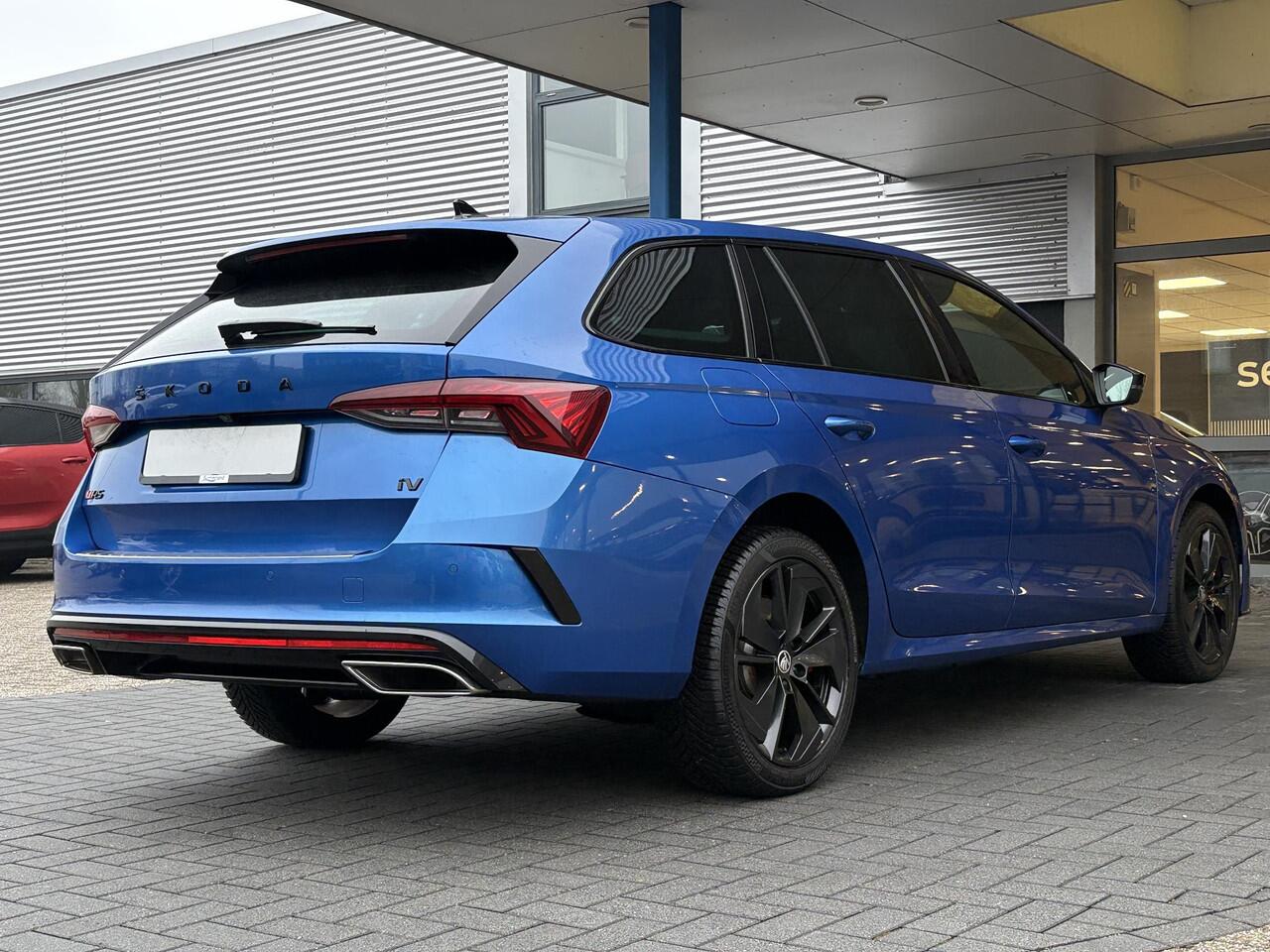Skoda OCTAVIA Combi 1.4 TSI RS iV PHEV Business | 245pk | Stoel- & Stuurverwarming | Achteruitrijcamera