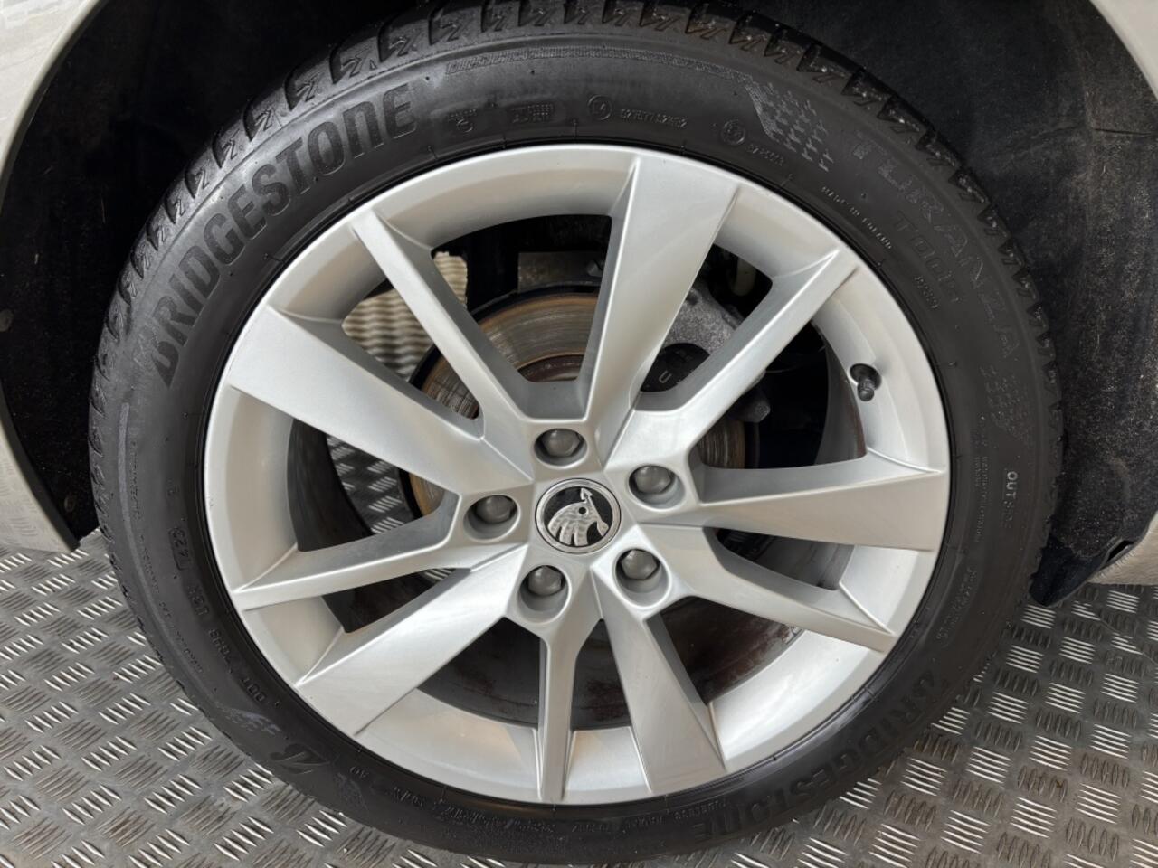 Skoda OCTAVIA 1.0 TSi Grt. Style Business, Lederen bekleding, Trekhaak