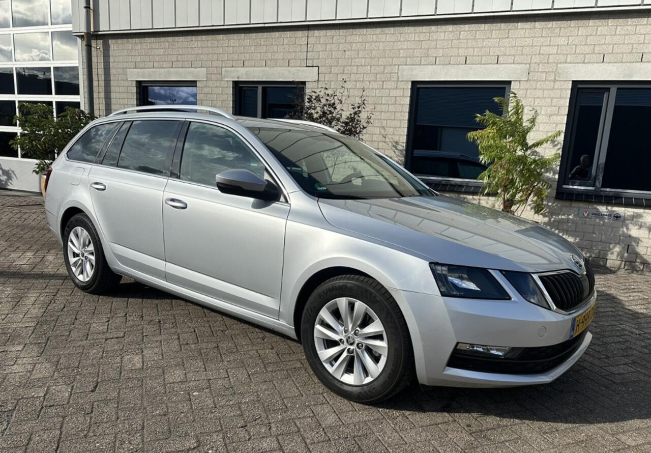 Skoda OCTAVIA Combi 1.6 TDI Clever Ed.