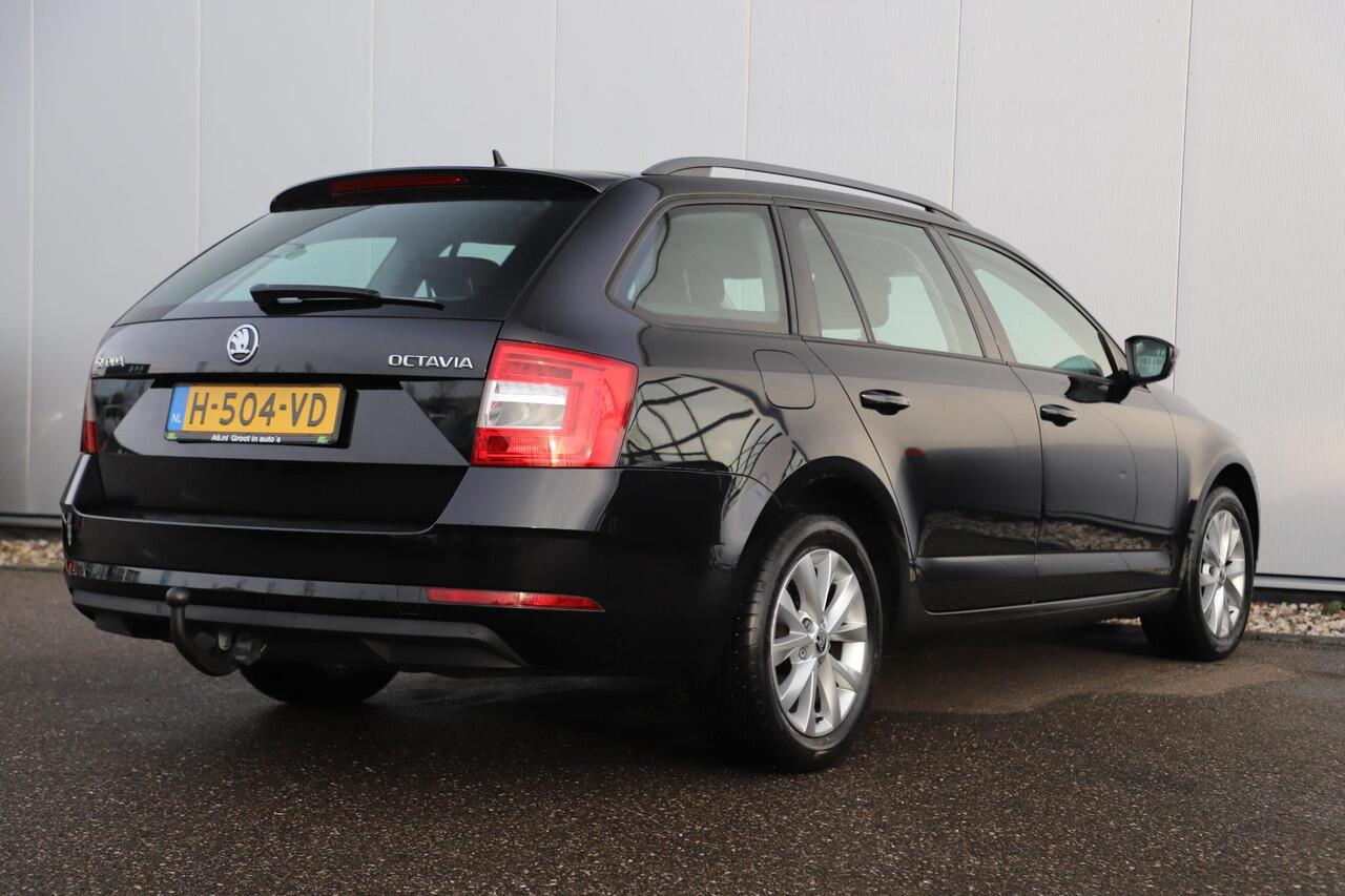 Skoda OCTAVIA Combi 1.0 TSI Greentech Business Edition NAP Trekhaak LMV Navigatie Carplay Android Climate Cruise Control LED Parkeersensor