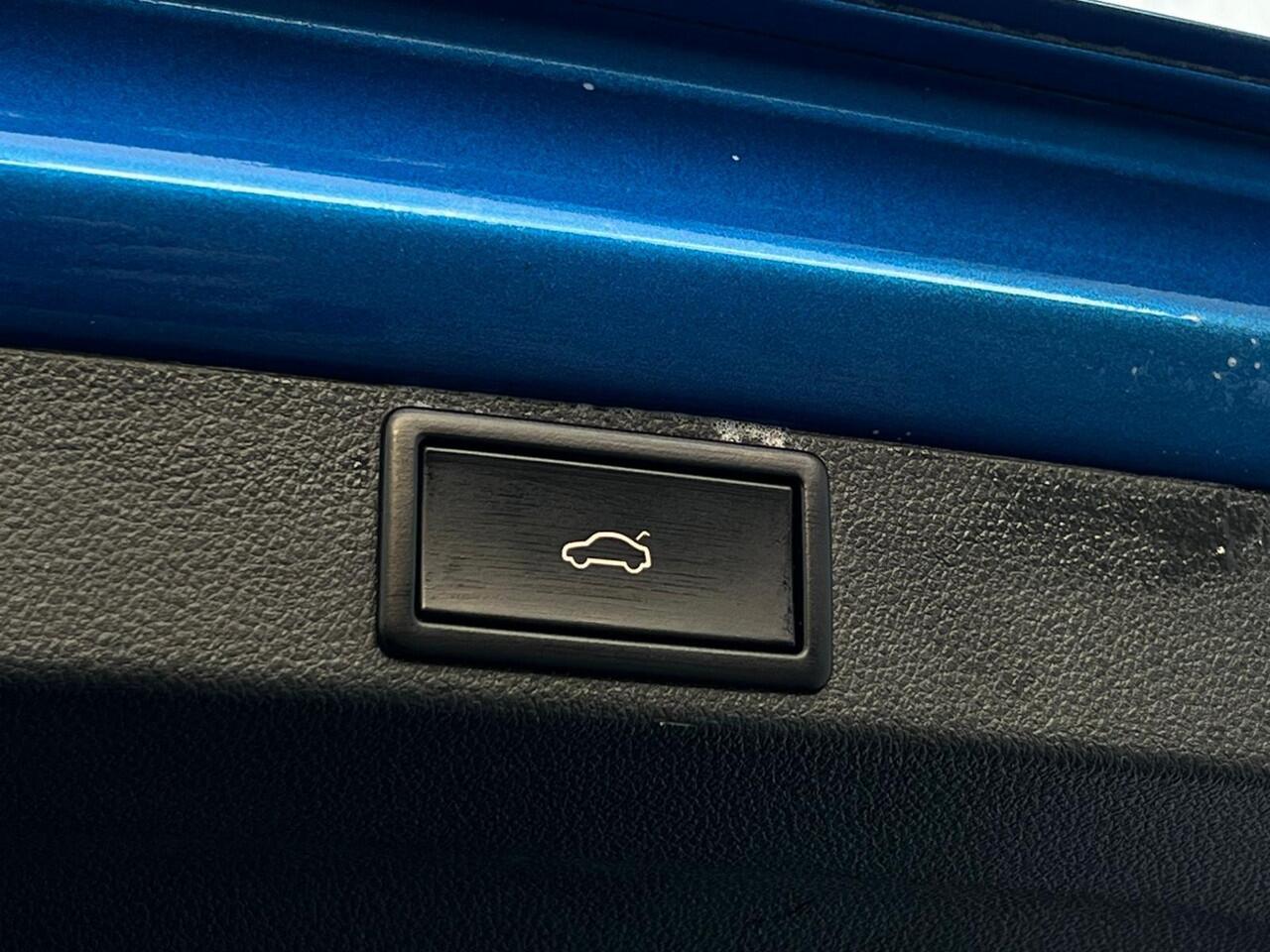 Skoda OCTAVIA Combi 1.5 TSI First Edition NL AUTO | STOELVERW | SFEEVRLICHTING |