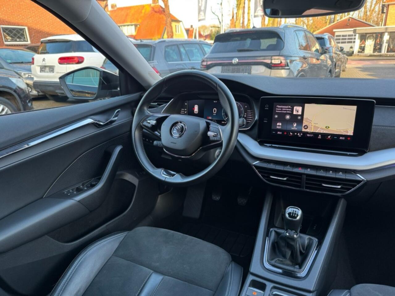 Skoda OCTAVIA Combi 1.5TSI First Edition Virtual Full-Led Camera ACC Navi