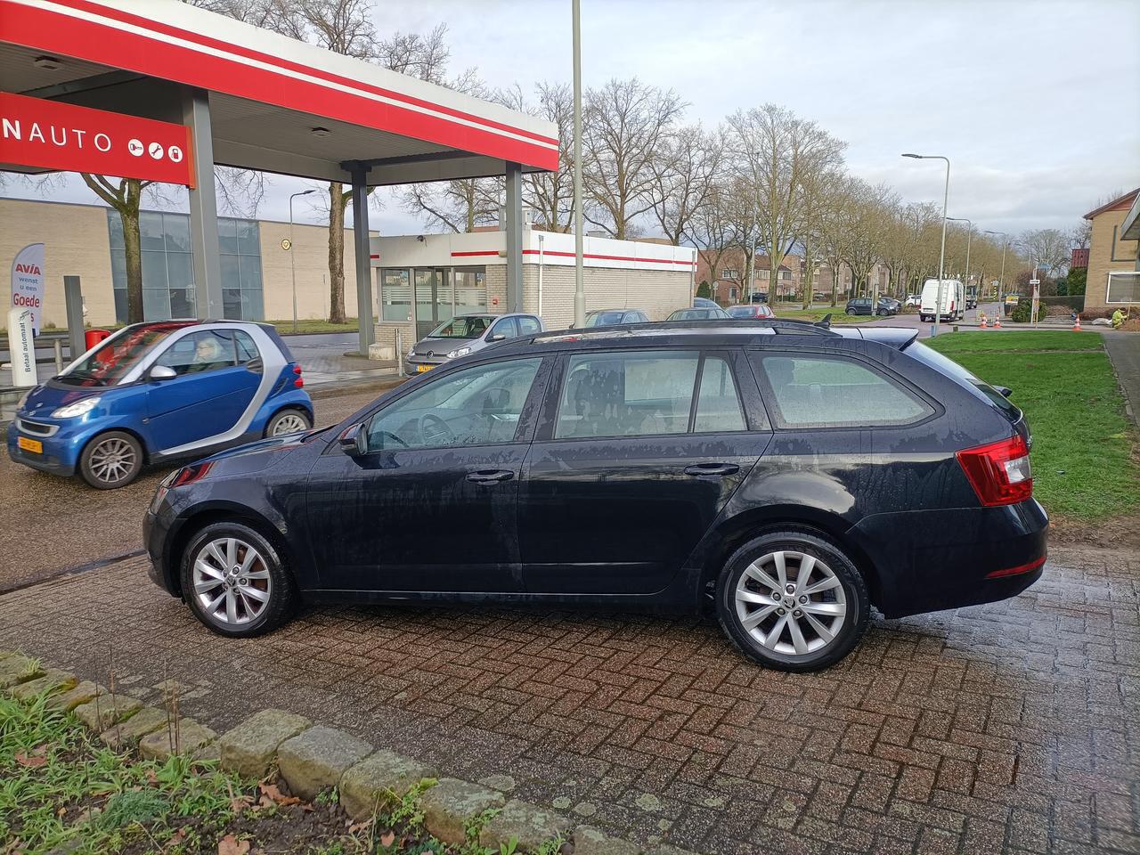 Skoda OCTAVIA COMBI 1.0i Tour Climate, Cruise, Navi via App.