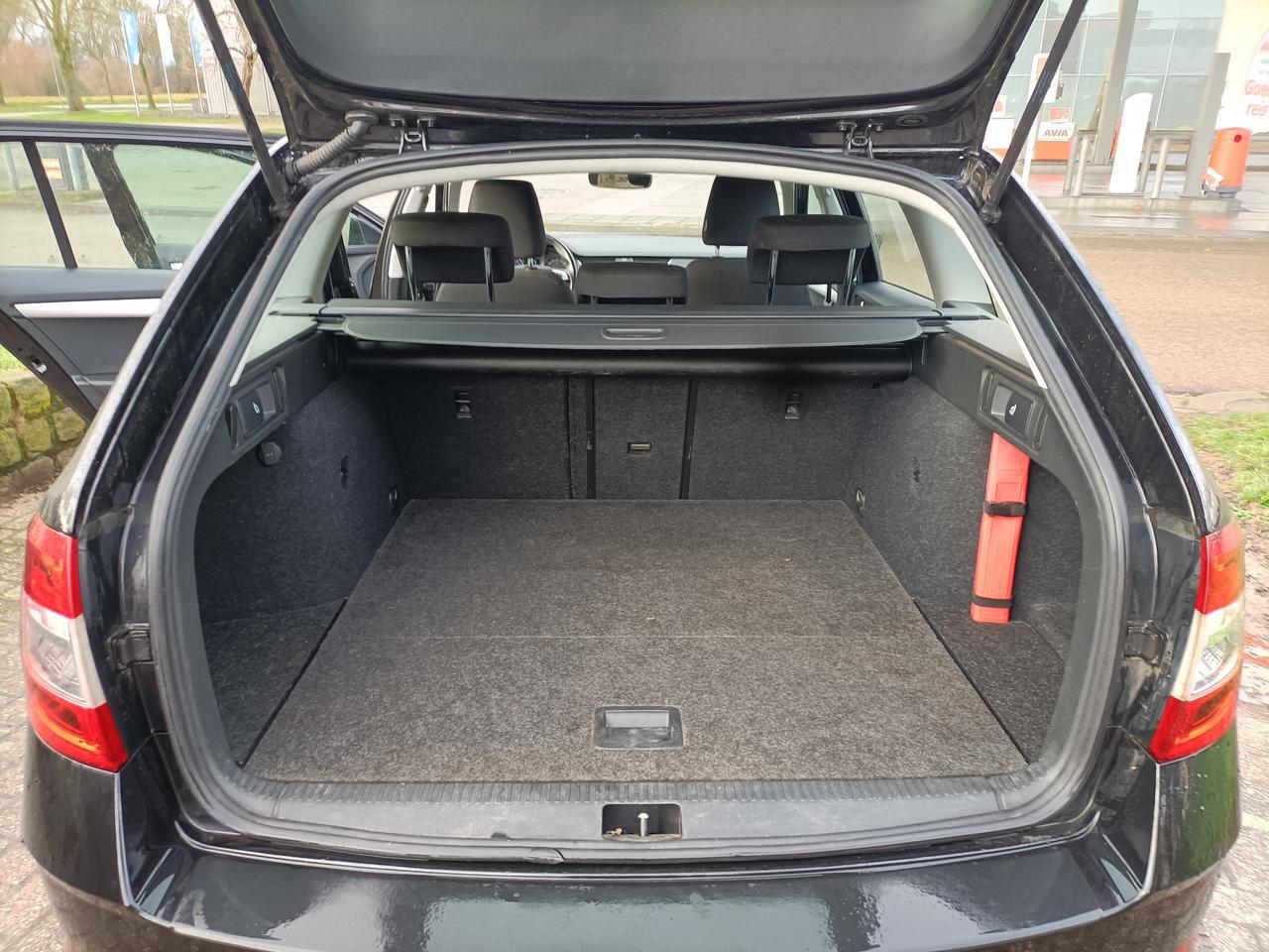 Skoda OCTAVIA COMBI 1.0i Tour Climate, Cruise, Navi via App.