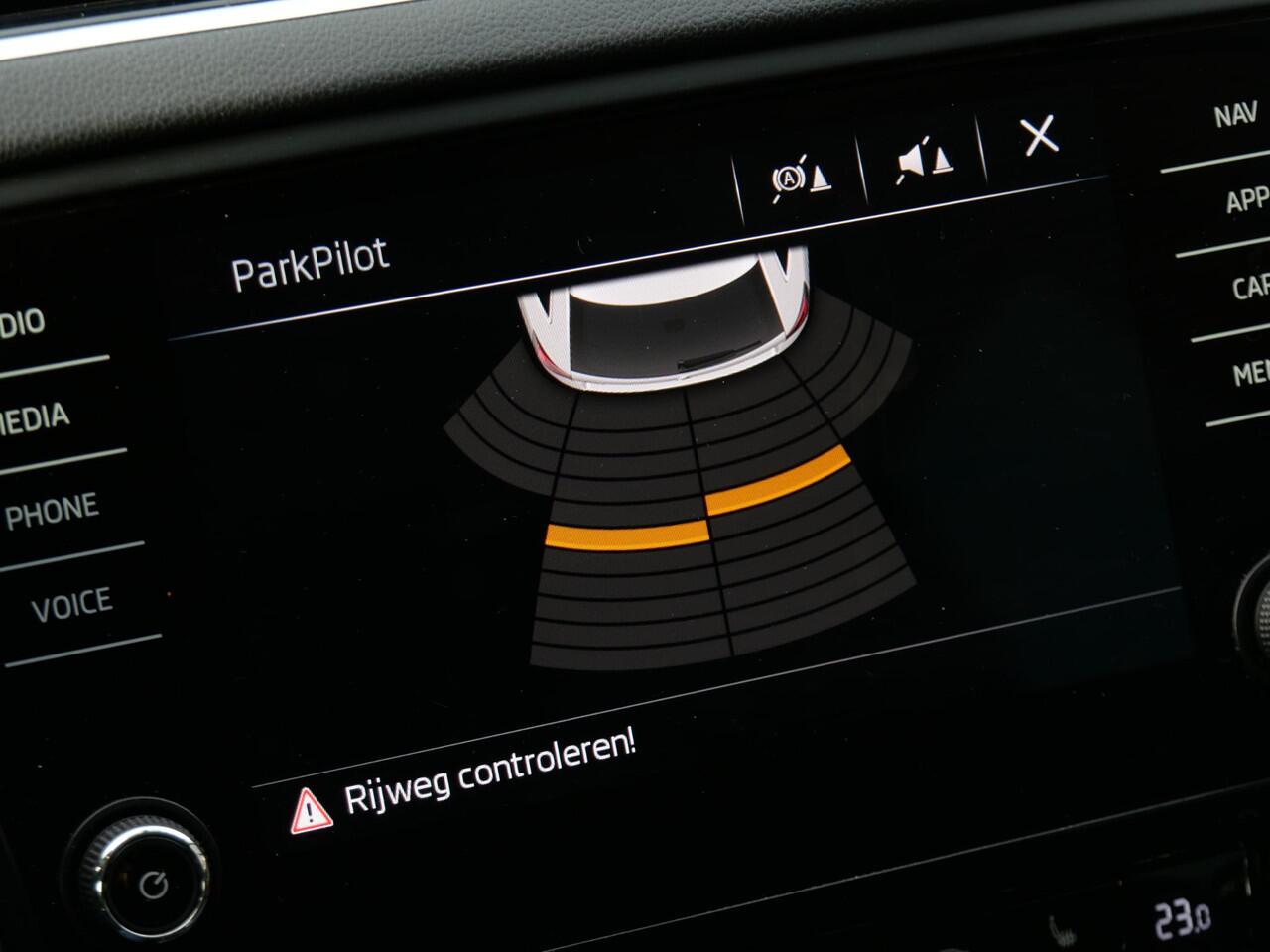 Skoda OCTAVIA COMBI 1.5TSi UPGRADE BUSINESS EDITION