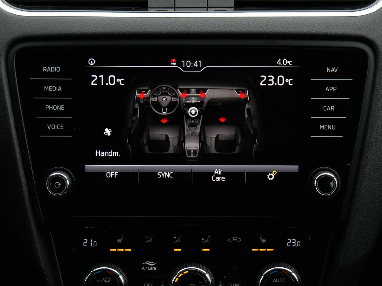 Skoda OCTAVIA COMBI 1.5TSi UPGRADE BUSINESS EDITION