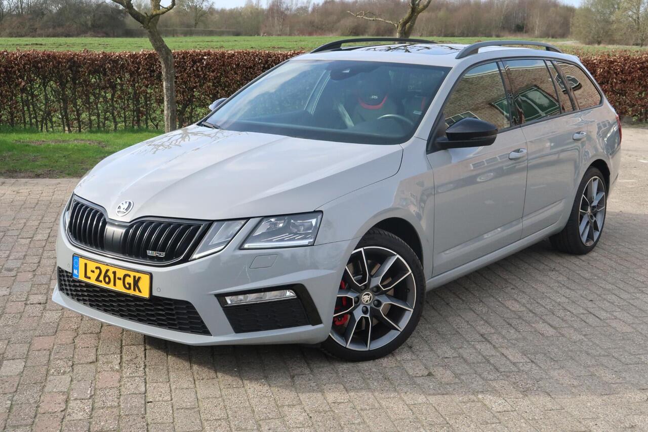 Skoda OCTAVIA Combi 2.0 TSI RS 245 Business VRS PANO-DAK/TREKHAAK/CAMERA/STOELVER/