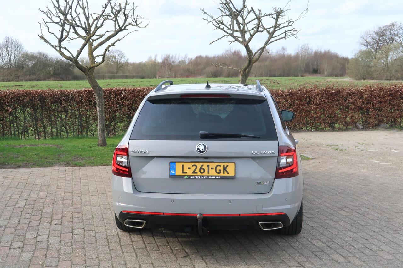 Skoda OCTAVIA Combi 2.0 TSI RS 245 Business VRS PANO-DAK/TREKHAAK/CAMERA/STOELVER/