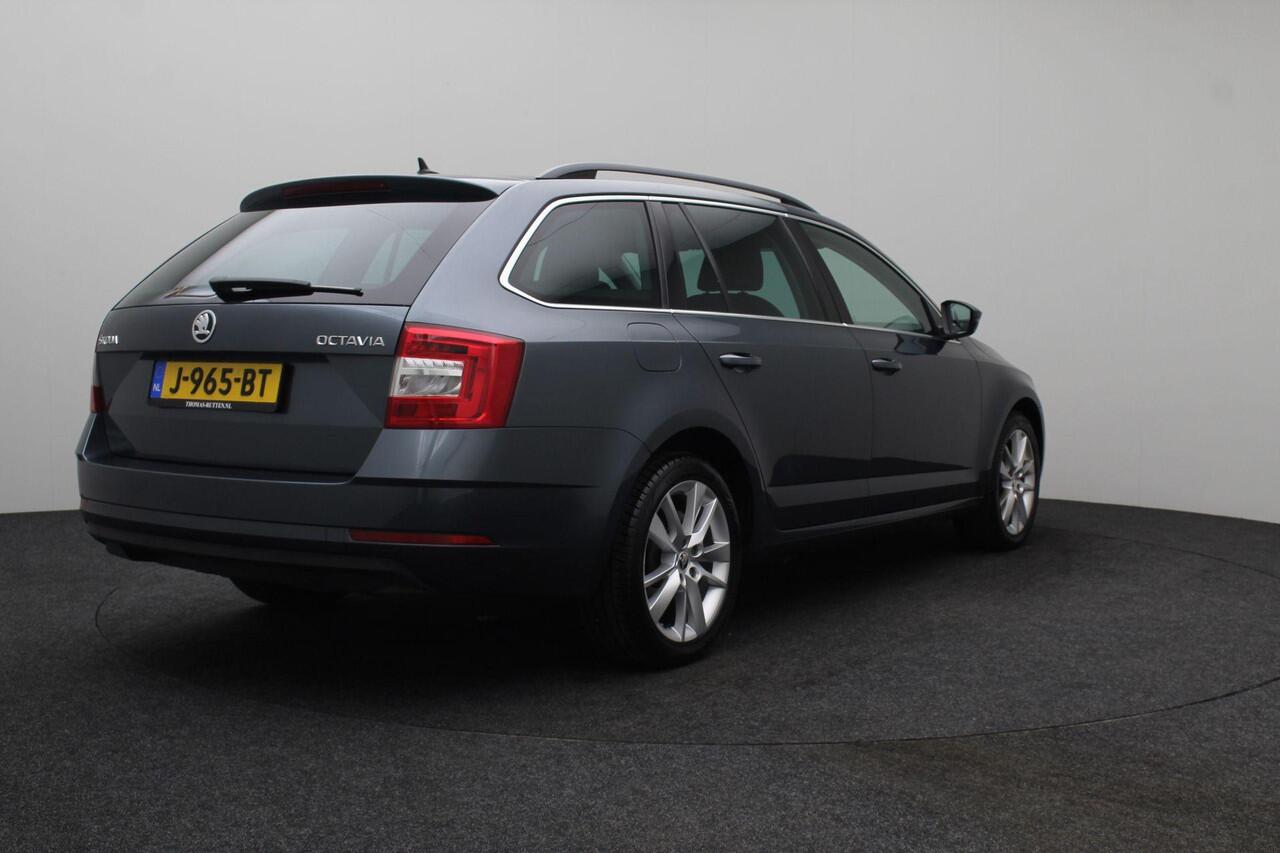 Skoda OCTAVIA Combi 1.0 TSI Greentech Business Edition 2020 | Airco | Navigatie | Cruise Control | Stoelverwarming | Parkeersensoren | Stuurwiel Multifunctioneel | Onderhoudshistorie | Boekjes | Nationale Autopas