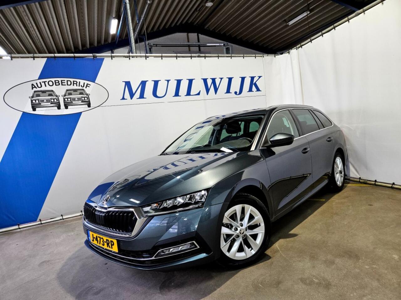 Skoda OCTAVIA Combi 1.0 TSI Business Edition Plus / Camera / Navi / NL Auto