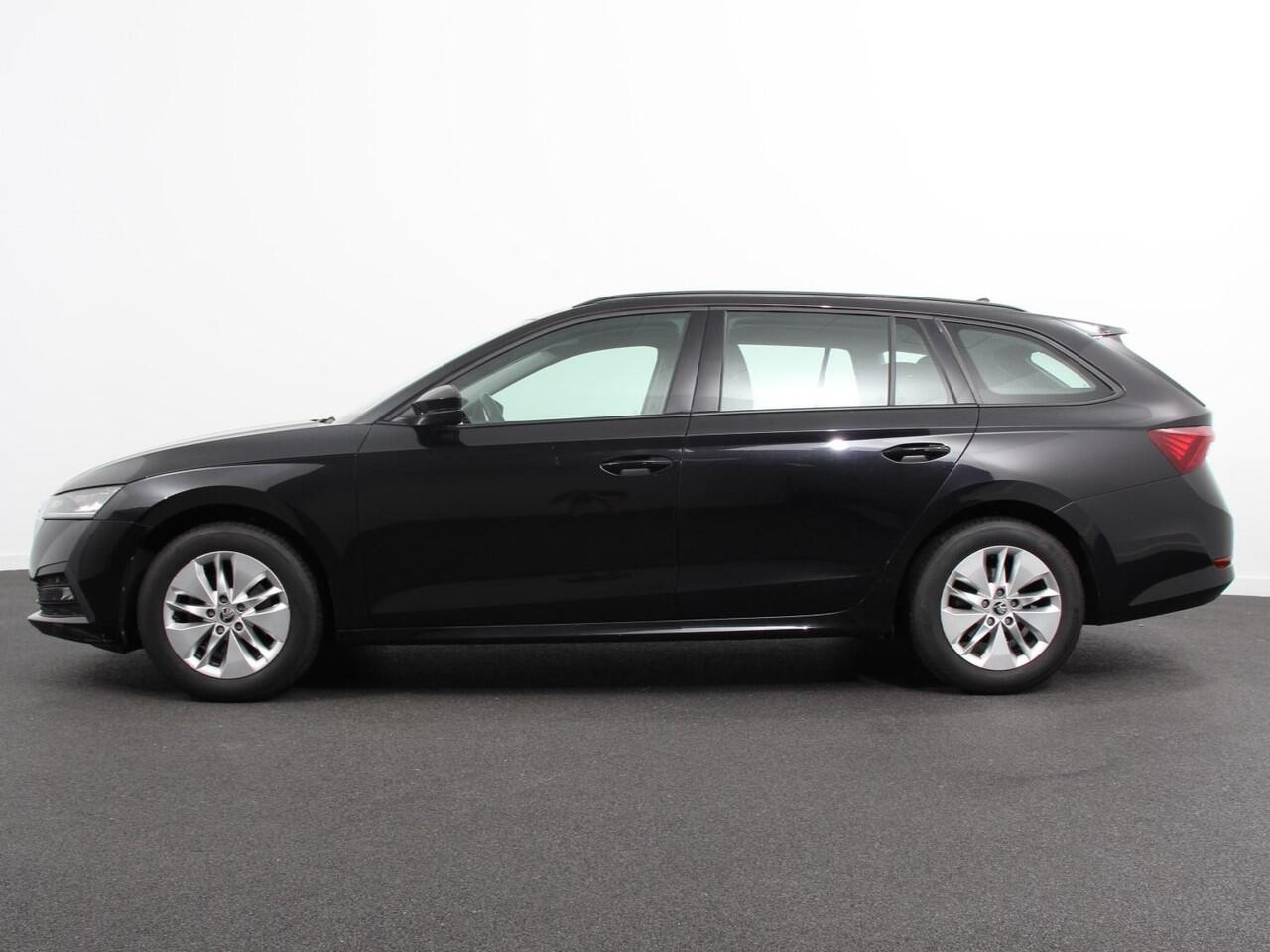 Skoda OCTAVIA Combi 1.0 TSI 110pk Business Edition | Navigatie | Apple Carplay/Android Auto | Climate Control | Lichtmetalen Velgen |