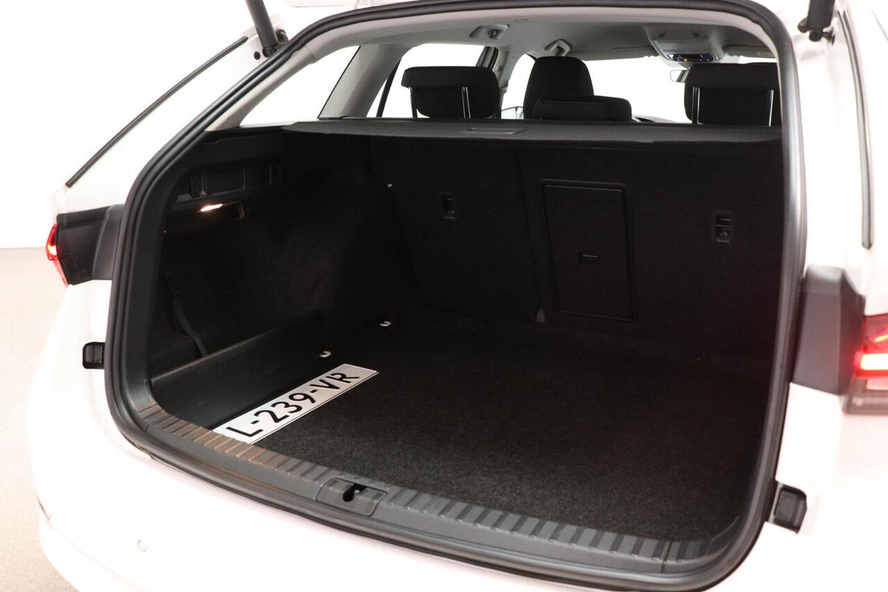 Skoda OCTAVIA Combi 1.0 TSI Business Edition | LED | SMARTLINK | DAB | TREKHAAK