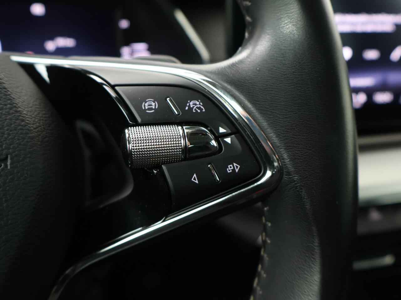 Skoda OCTAVIA 1.4 TSI iV PHEV Business Edition | 204 PK | SoH 94 % | Adaptive Cruisecontrol | Achteruitrij camera | Stoelverwarming