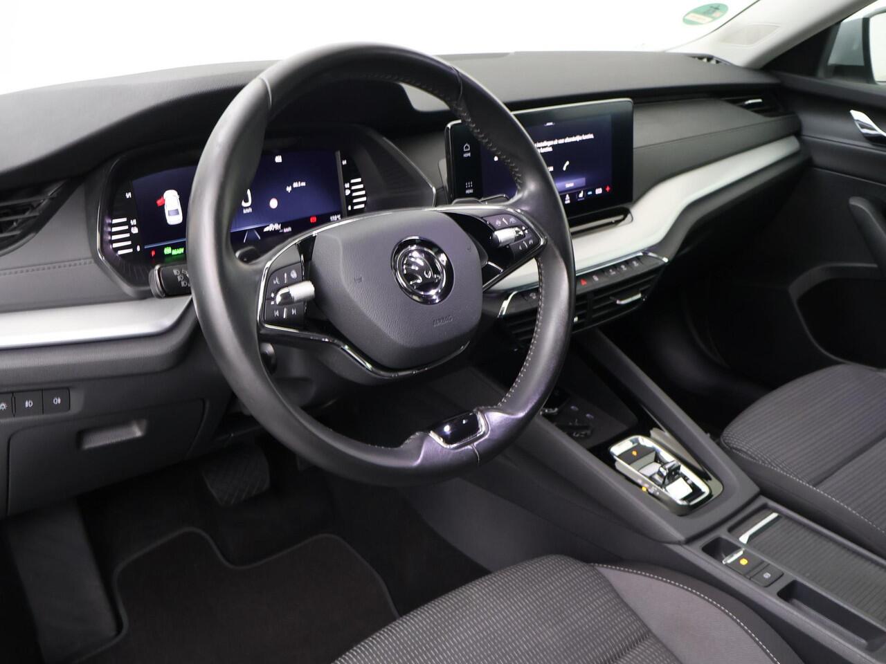 Skoda OCTAVIA 1.4 TSI iV PHEV Business Edition | 204 PK | SoH 94 % | Adaptive Cruisecontrol | Achteruitrij camera | Stoelverwarming