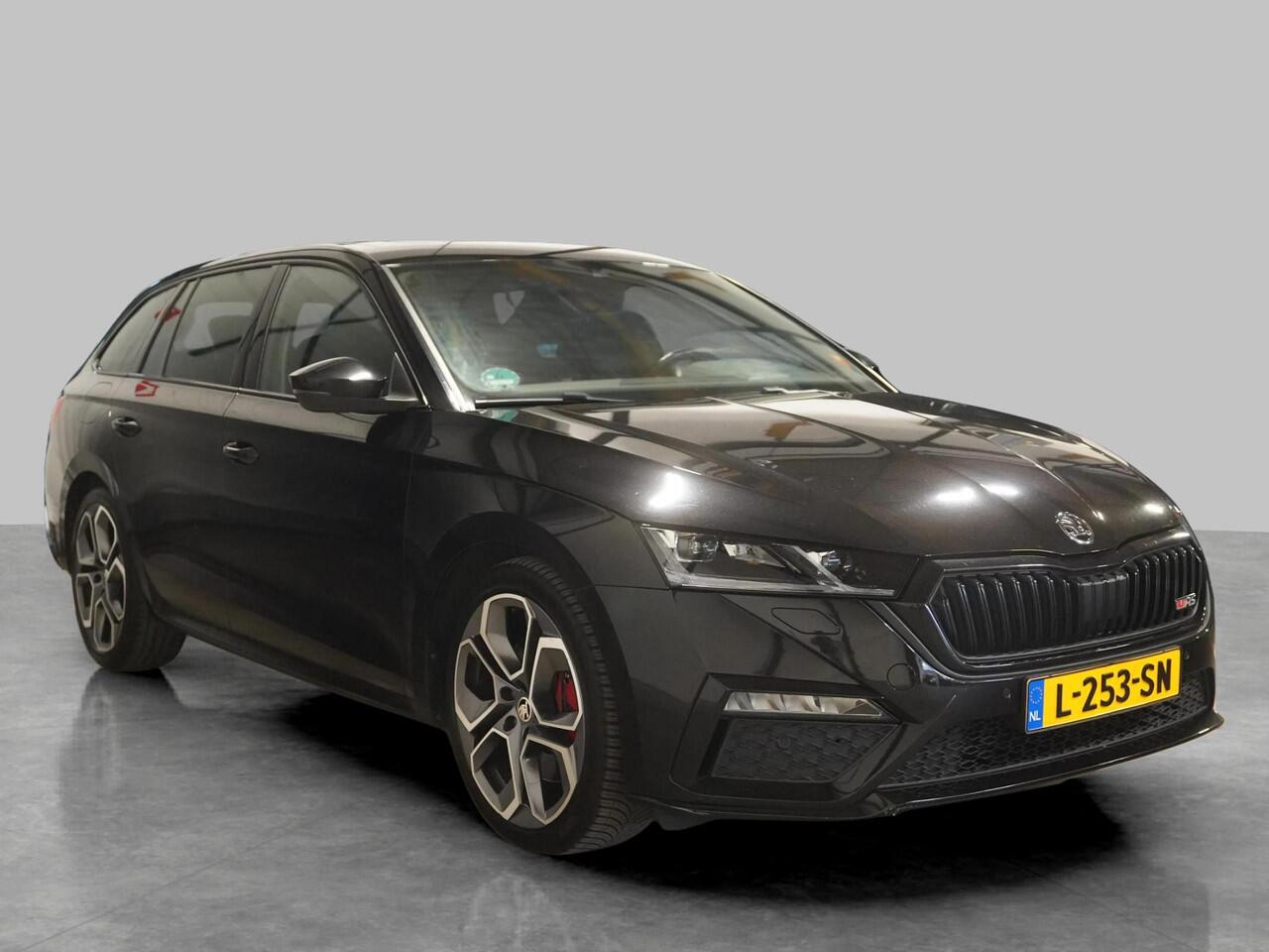 Skoda OCTAVIA Combi 2.0 TSI RS 245 Business | DSG| Pano | Trekhaak