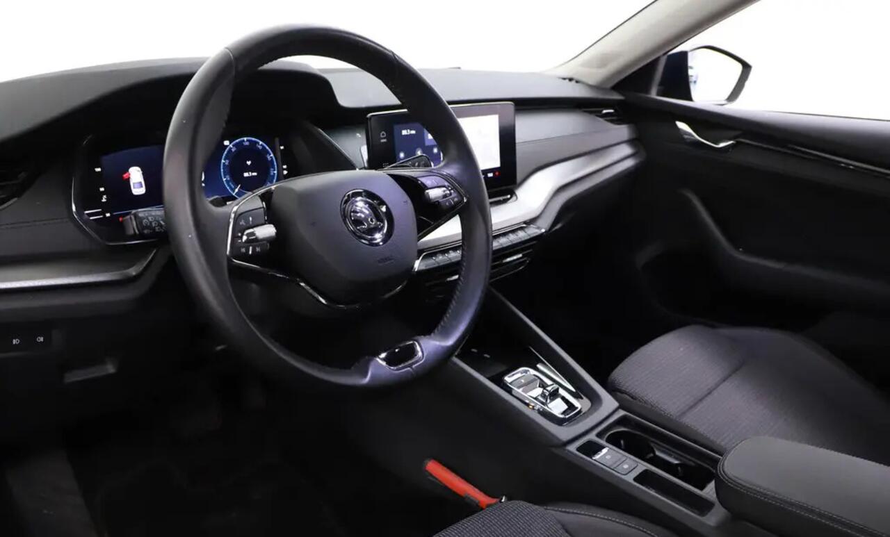 Skoda OCTAVIA 1.0 e-TSI Business Edition