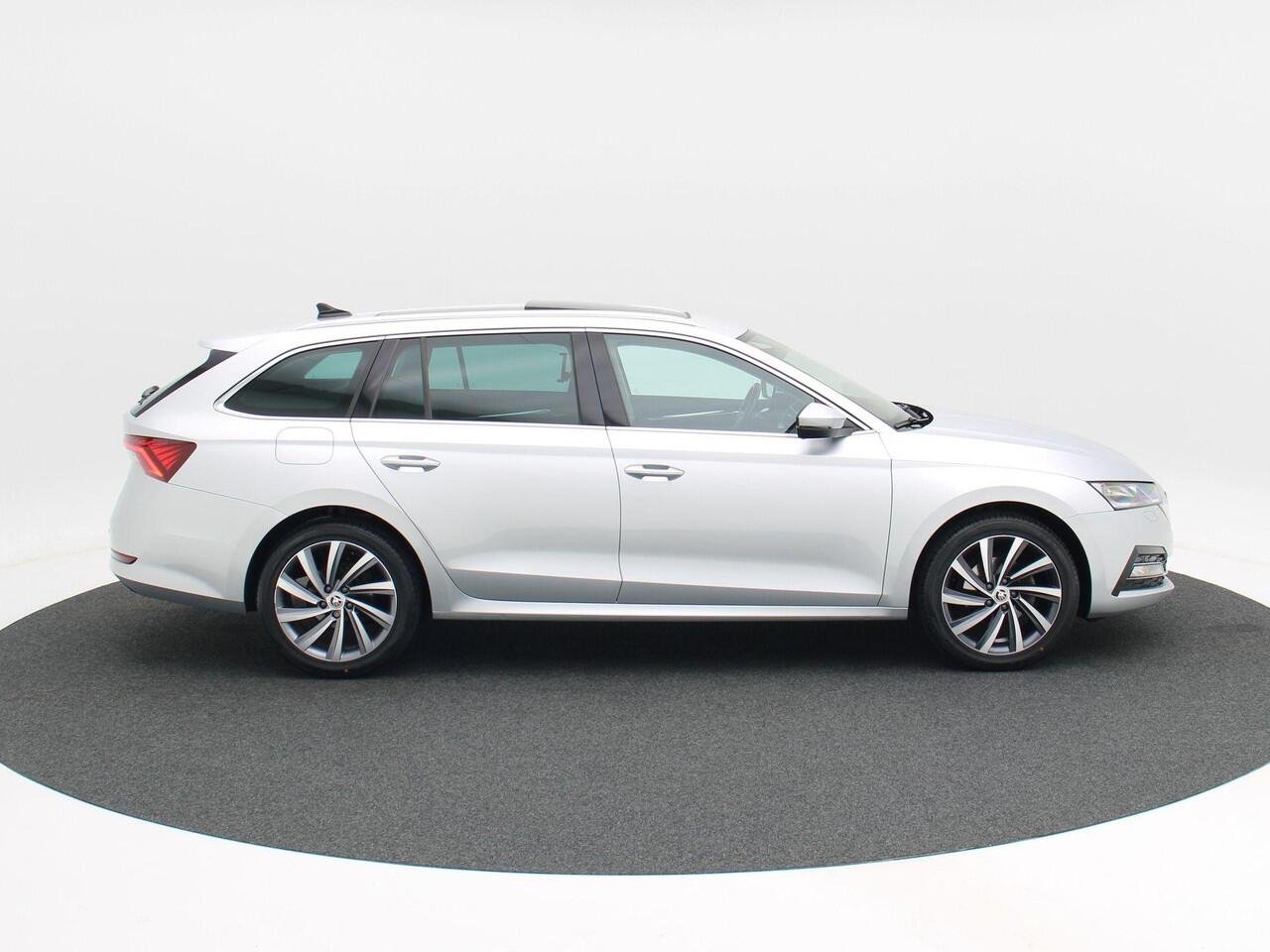 Skoda OCTAVIA Combi 1.5 e-TSi 150 Pk Automaat Business Edition Plus | Matrix LED | Panoramadak | Camera | Trekhaak | Travel Assist | Climate | 18 Inch | 69.188 Km!!