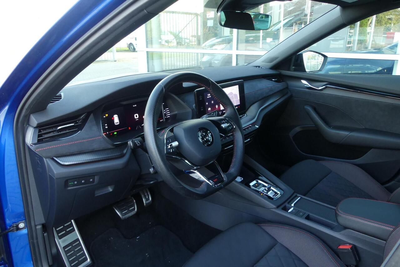 Skoda OCTAVIA Combi 1.4 TSI iV PHEV RS HUD, STANDKACHEL, STOELVERWARMING, ADAPT. CRUISE, CLIMA, NAVI, 57.109KM