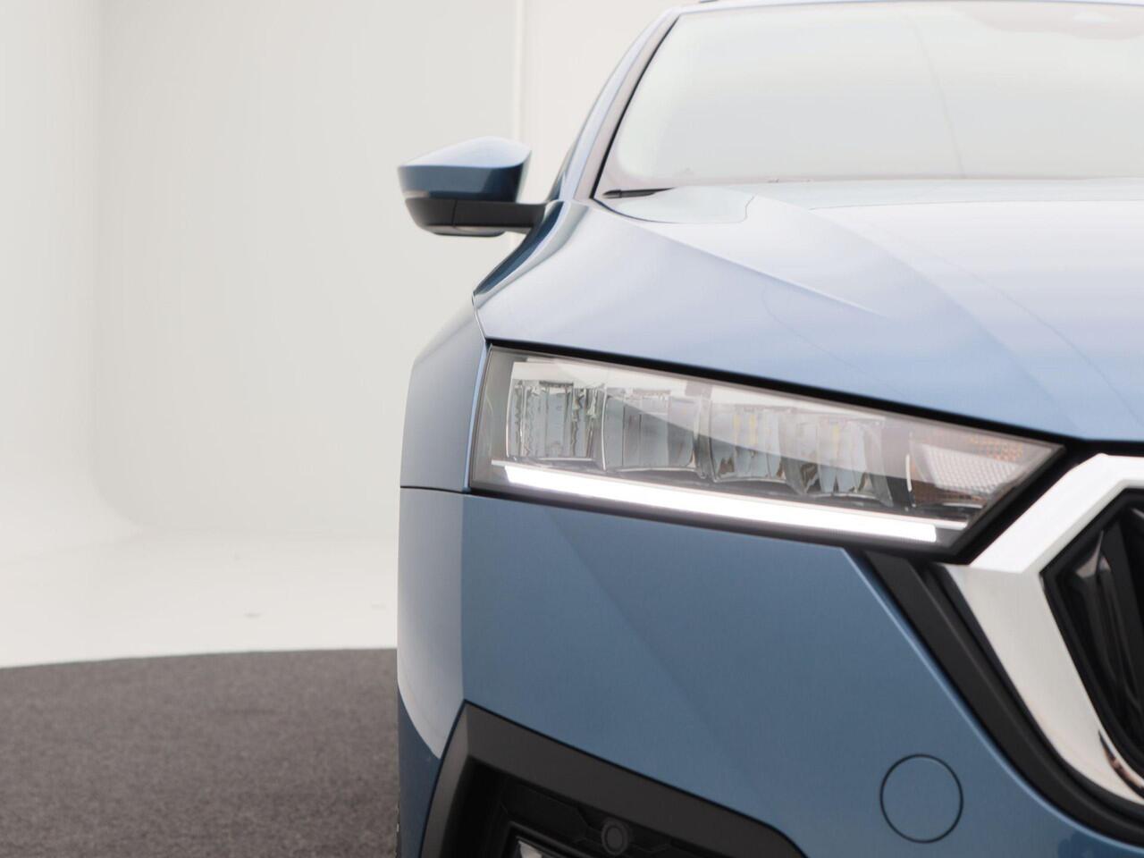 Skoda OCTAVIA Combi 1.4 TSi iV 204 Pk Automaat PHEV Business Edition | Camera | CarPlay | 18 Inch | Adaptive Cruise | Climate | 94.152 Km!!