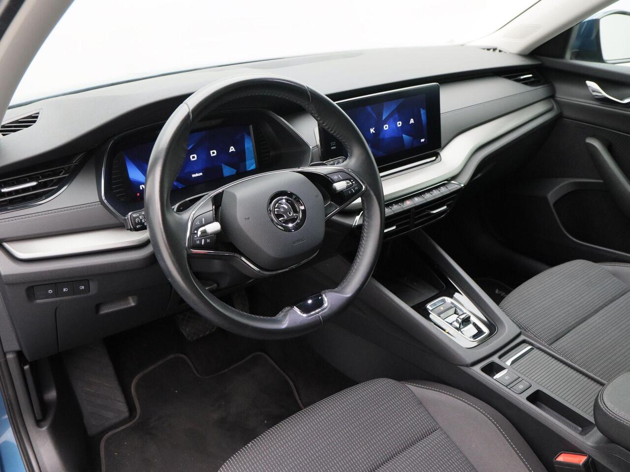 Skoda OCTAVIA Combi 1.4 TSi iV 204 Pk Automaat PHEV Business Edition | Camera | CarPlay | 18 Inch | Adaptive Cruise | Climate | 94.152 Km!!