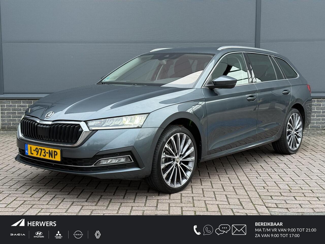 Skoda OCTAVIA Combi 1.4 TSI iV PHEV Business Edition / Dealer Onderhouden / Elektrische Achterklep / Apple Carplay&Android Auto / Achteruitrij Camera / Keyless /
