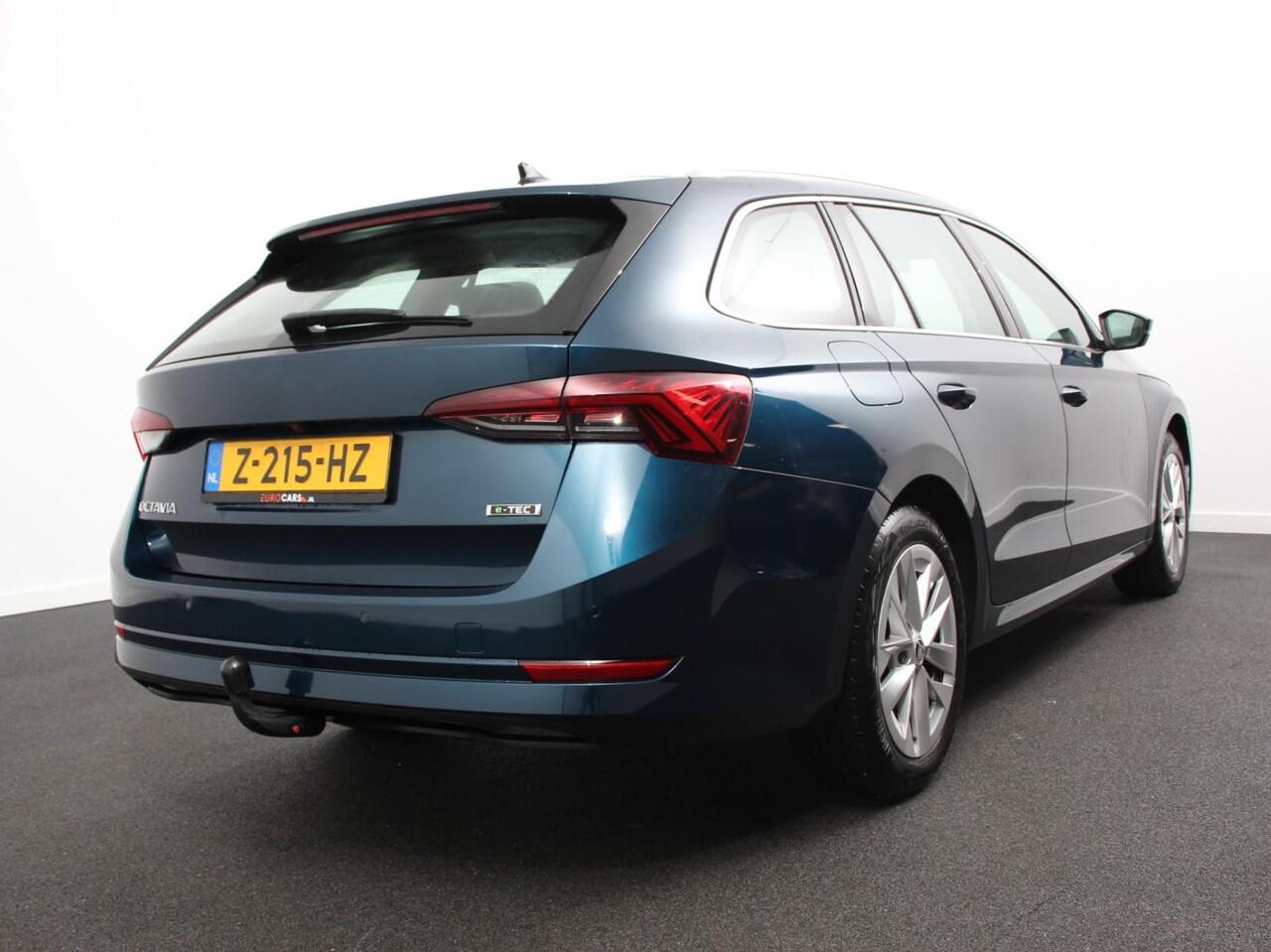 Skoda OCTAVIA Combi 1.0 e-TSI 110pk DSG Style | Navigatie | Apple Carplay/Android Auto| Parkeersensoren | Adaptive Cruise Control | Stoelverwarming | Lane Assist | Attention Assist | Ledverlichting | Afneembare trekhaak | Climatronic | Virtual Cockpit
