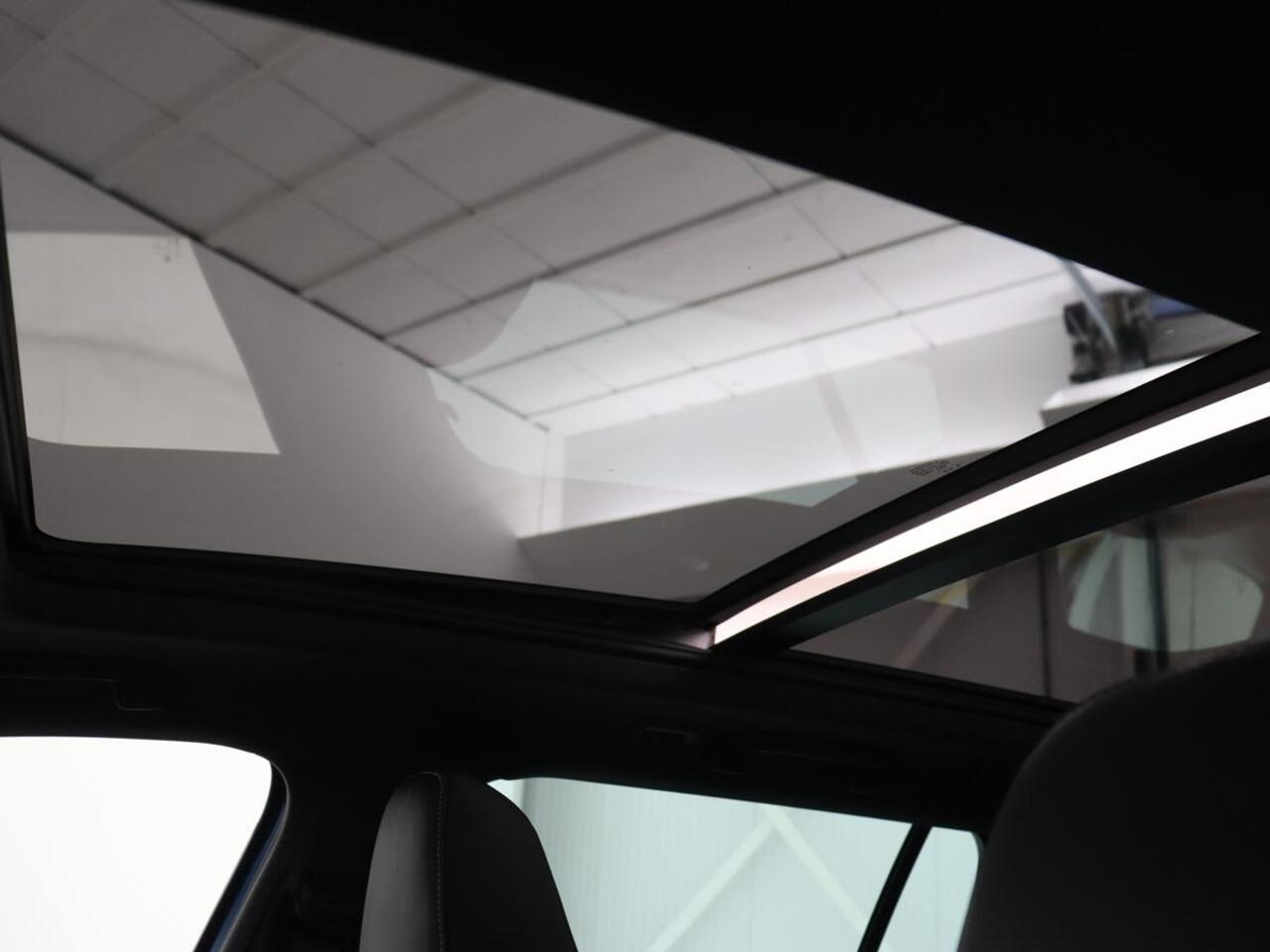 Skoda OCTAVIA 1.4 TSI RS iV PHEV Business | Panoramadak | Head-Up | Leder/Alcantara | Stoelverwarming | Memory | Camera | Carplay | Matrix LED | Achterbankverwarming | Adaptive cruise | Plug In