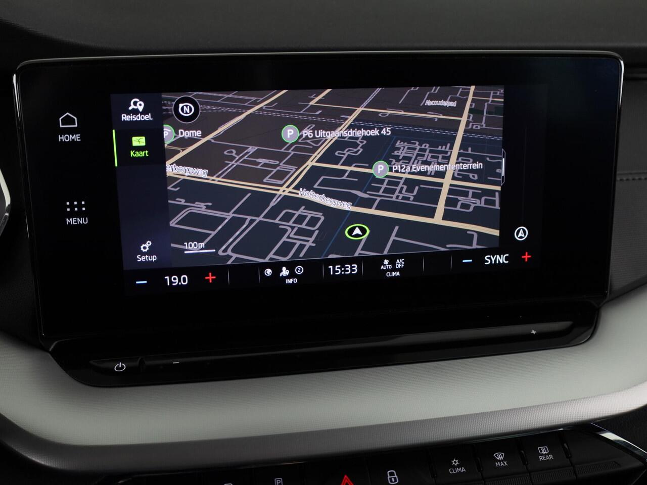 Skoda OCTAVIA 1.0 TSI Sport Business 110 pk | Navigatie | Parkeersensoren | Adaptieve cruise control | LED koplampen | Apple Carplay/Android Auto |