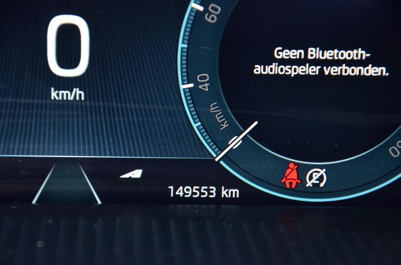 Skoda OCTAVIA Combi 1.4 TSI iV PHEV Business Edition Automaat/Navi/Led/Pdc/Ecc/Stoelverwarming/Virtual cockpit/Cr-Controle/18-Inch Lmv/Panoramadak