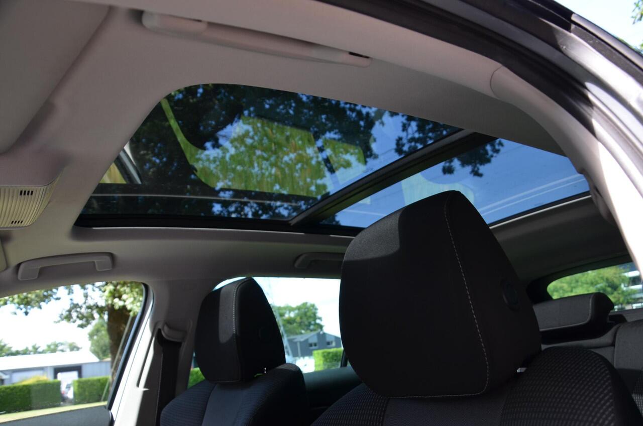 Skoda OCTAVIA Combi 1.4 TSI iV PHEV Business Edition Automaat/Navi/Led/Pdc/Ecc/Stoelverwarming/Virtual cockpit/Cr-Controle/18-Inch Lmv/Panoramadak