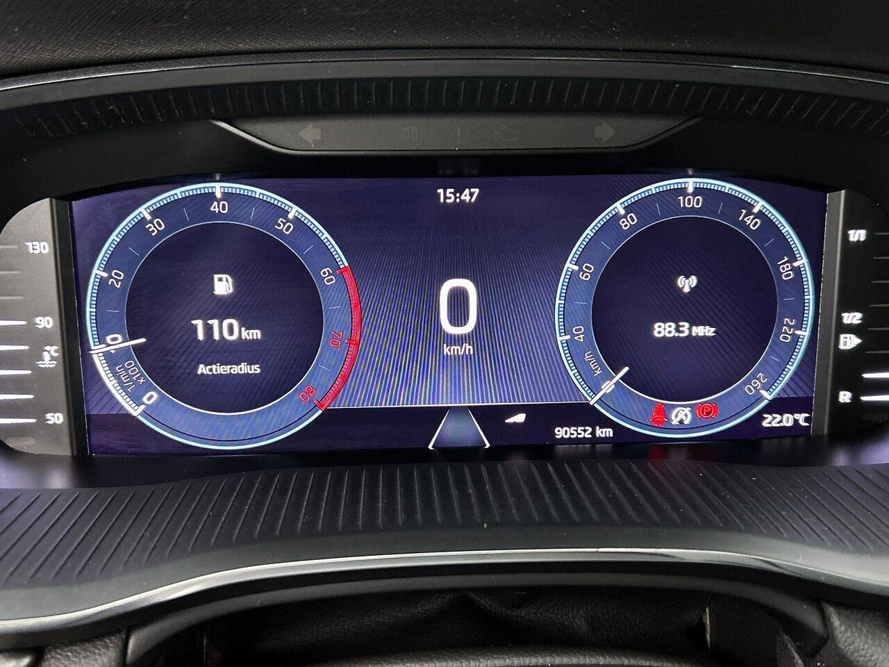 Skoda OCTAVIA 1.0 TSI Business Edition Navigatie Airco Cruise Control Lichtmetalen velgen