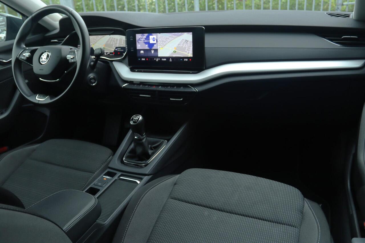 Skoda OCTAVIA COMBI 1.0 TSI BUSINESS EDITION | VIRT COCKPIT | LED | CARPLAY | CRUISE | NAVI | LMV