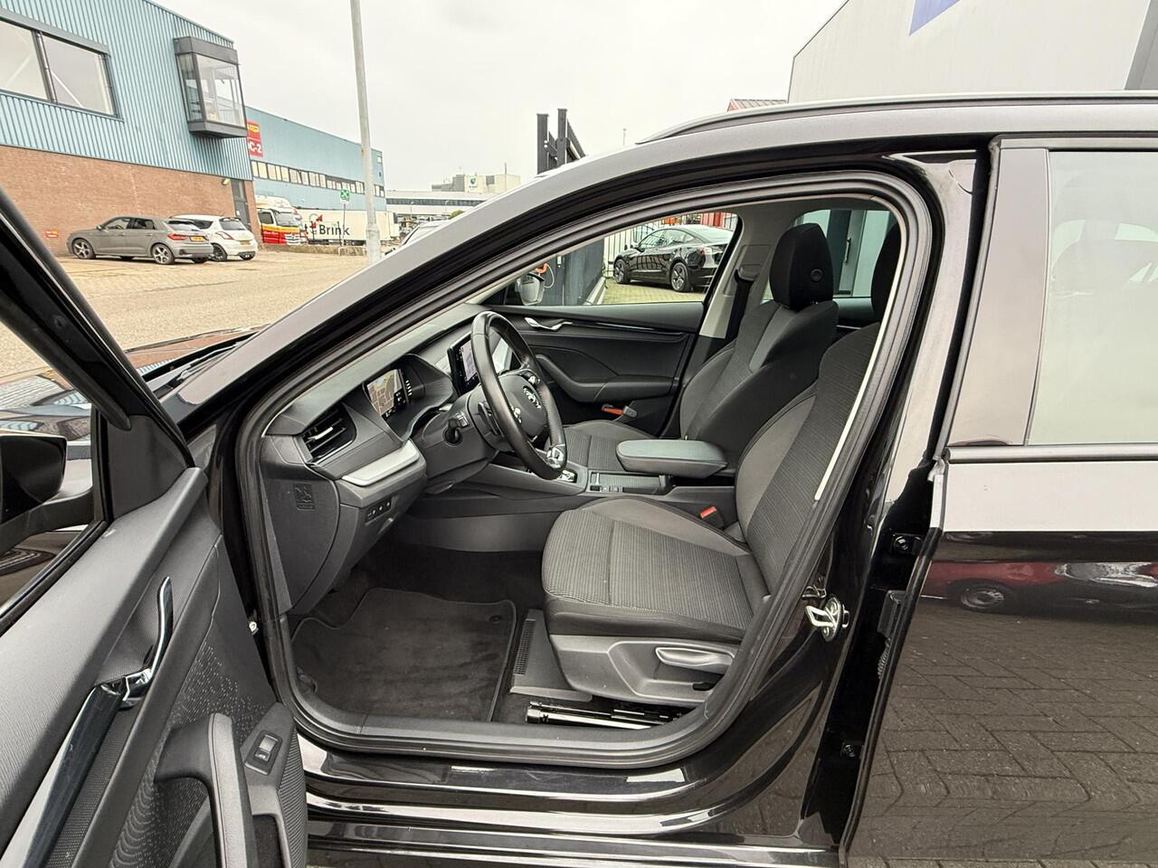 Skoda OCTAVIA Combi 1.0 e-TSI Business Edition Automaat Carplay Virtual Cockpit