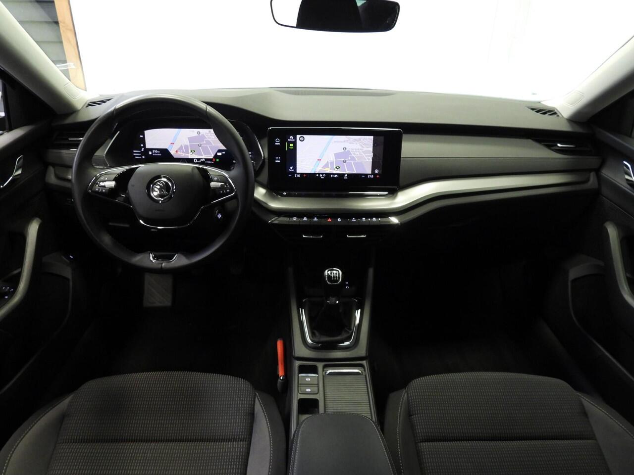 Skoda OCTAVIA Combi 1.0 TSI Business Edition NAVI/VIRTUAL/LED/TREKH/18"LMV!