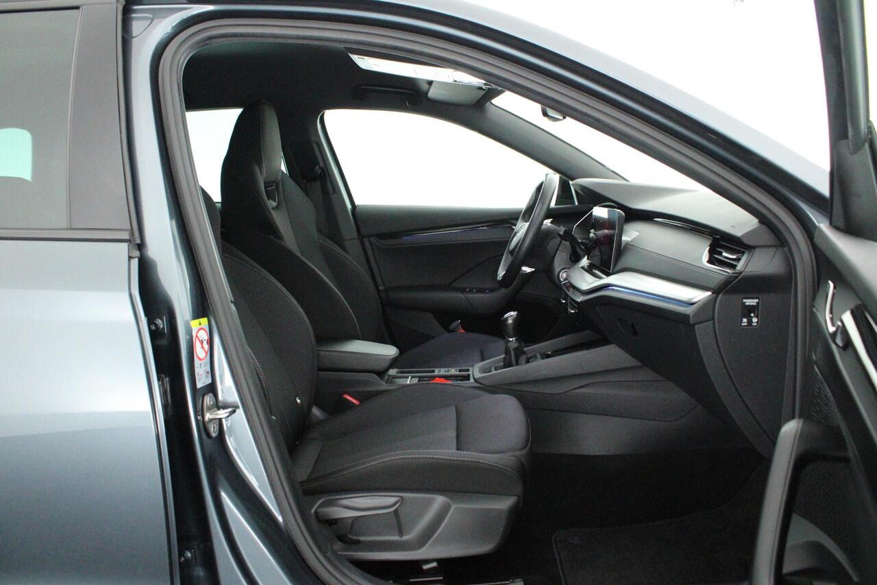 Skoda OCTAVIA Combi 1.0 TSI 110pk Sport Business Trekhaak Camera ACC Navigatie