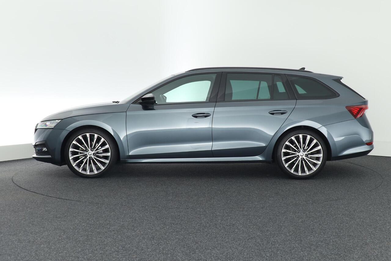 Skoda OCTAVIA Combi 1.0 TSI 110pk Sport Business Trekhaak Camera ACC Navigatie