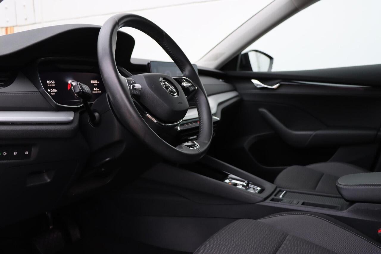 Skoda OCTAVIA Combi 1.4 TSI iV Style 204pk DSG6