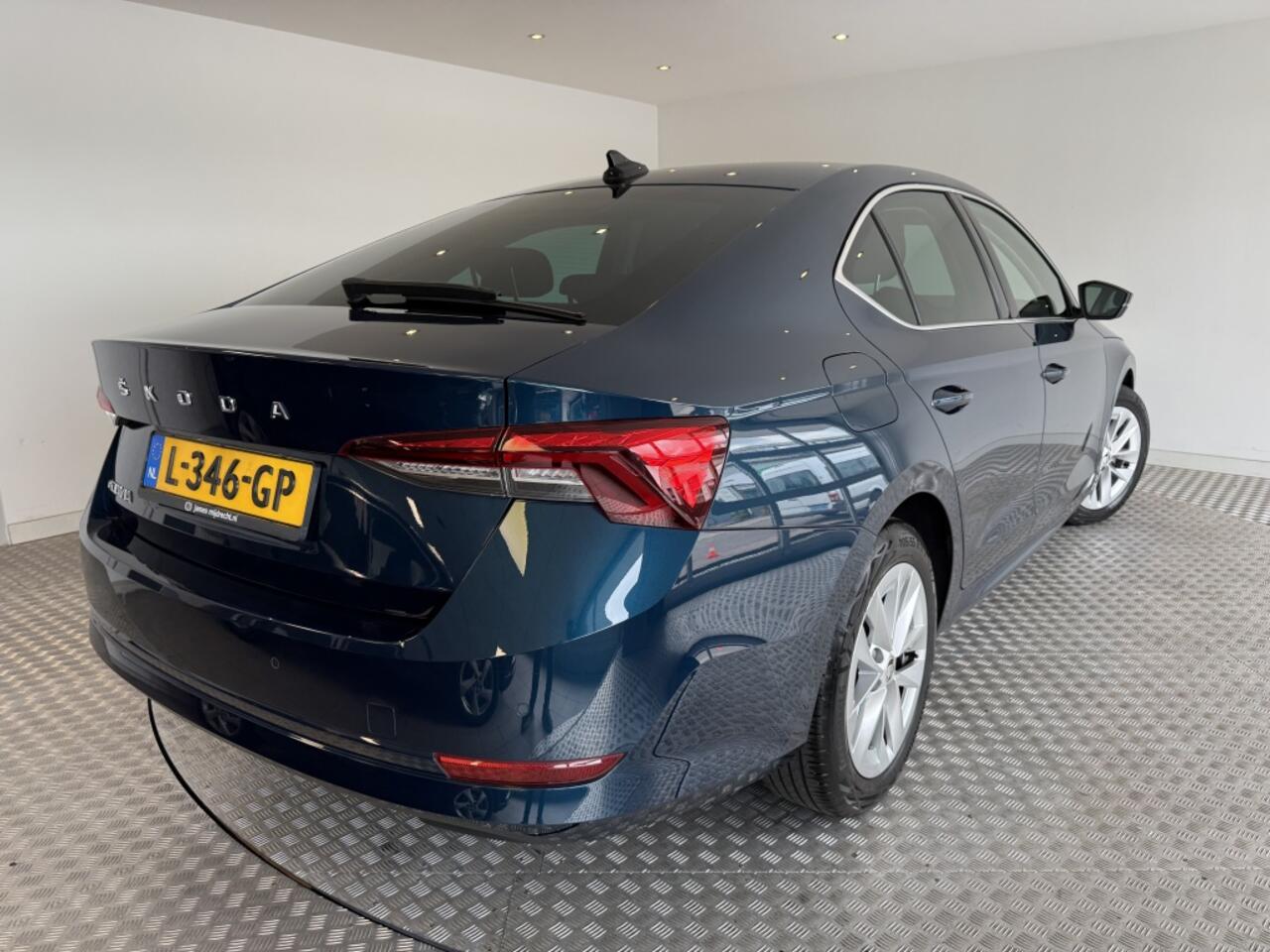 Skoda OCTAVIA 1.0 TSI Style Apple/Android, Stoelverwarming