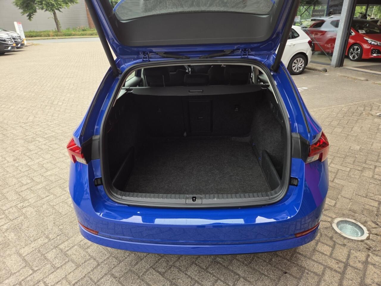 Skoda OCTAVIA Combi 110pk TSI Business Edition | Climate | Navi | Elec. Achterkl.