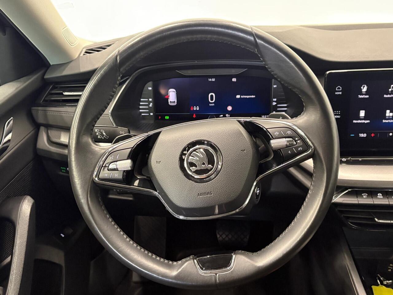 Skoda OCTAVIA Combi 1.0 e-TSI Business Edition Navigatie Apple Carplay/Android Auto Parkeersensoren Adaptive Cruise Control Virtual Cockpit Full Led Climate Control Lichtmetalen velgen