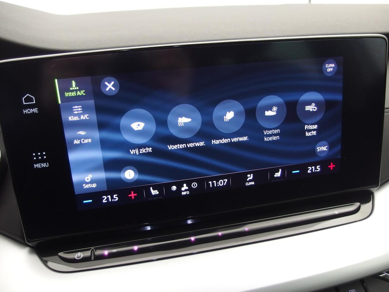 Skoda OCTAVIA Combi 1.0 e-TSI Business Edition AUTOMAAT / STOELVERW / VIRTUAL / CARPLAY / FULL LED / PDC / NL-AUTO