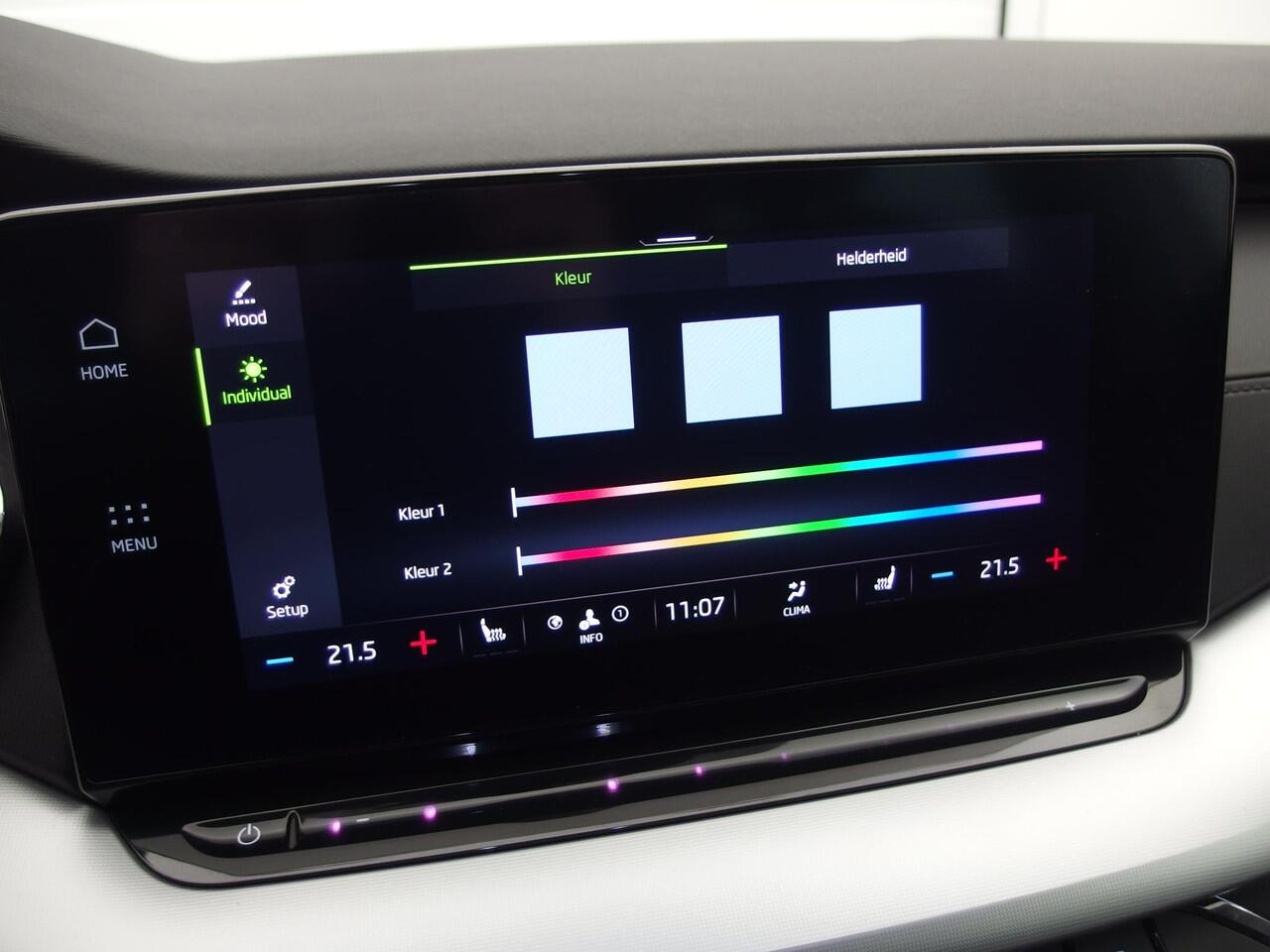 Skoda OCTAVIA Combi 1.0 e-TSI Business Edition AUTOMAAT / STOELVERW / VIRTUAL / CARPLAY / FULL LED / PDC / NL-AUTO