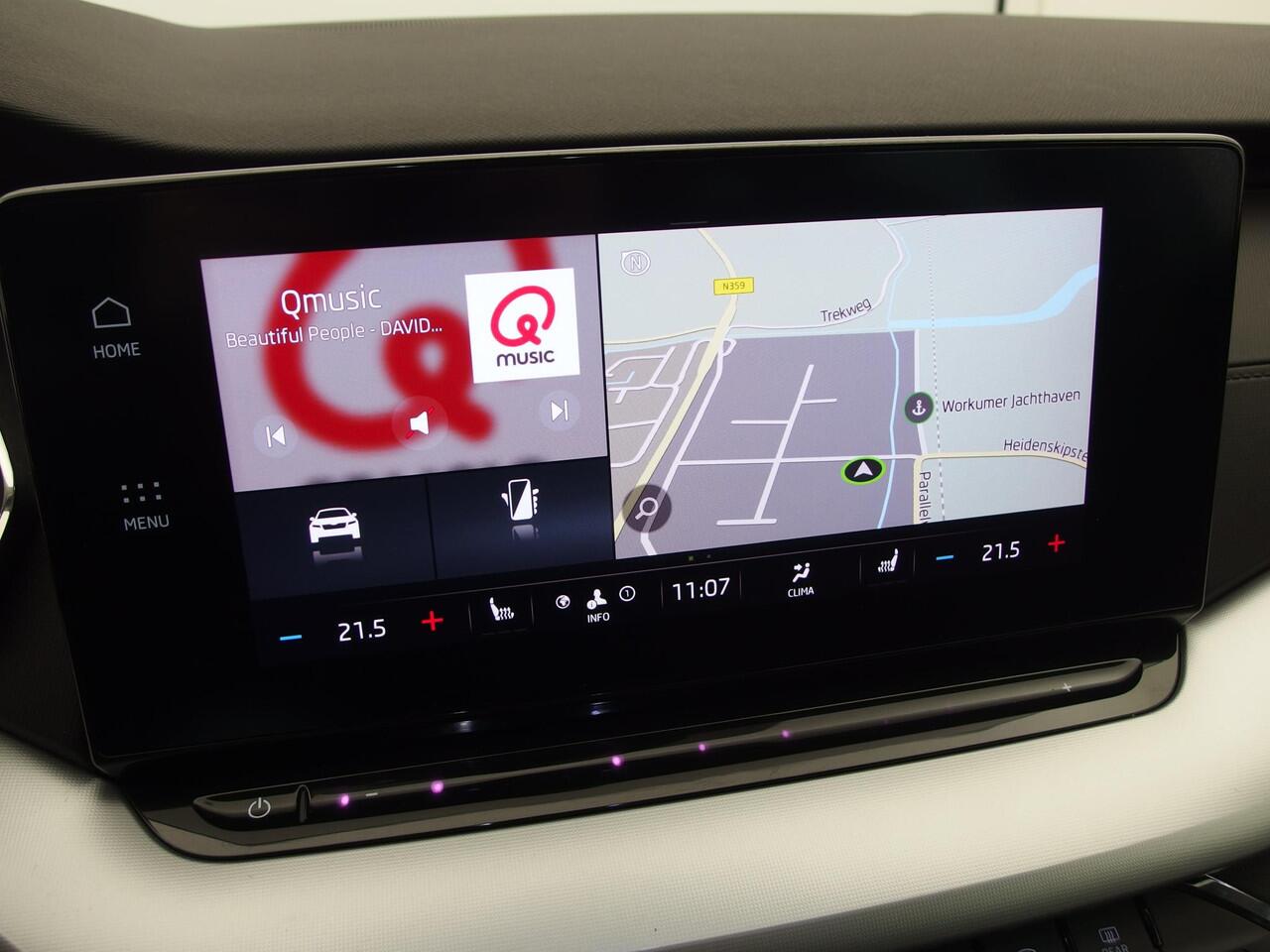 Skoda OCTAVIA Combi 1.0 e-TSI Business Edition AUTOMAAT / STOELVERW / VIRTUAL / CARPLAY / FULL LED / PDC / NL-AUTO