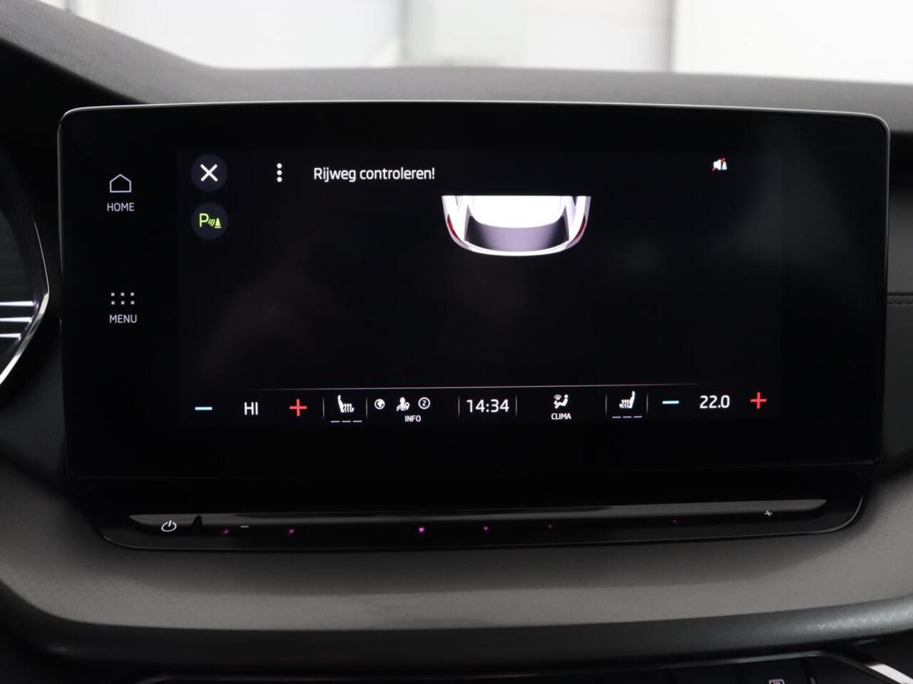 Skoda OCTAVIA 1.0 e-TSI Ambition | Stoelverwarming | Trekhaak | Carplay | Navigatie | Full LED | Parkeerhulp | Cruise control | Climate control | Bluetooth