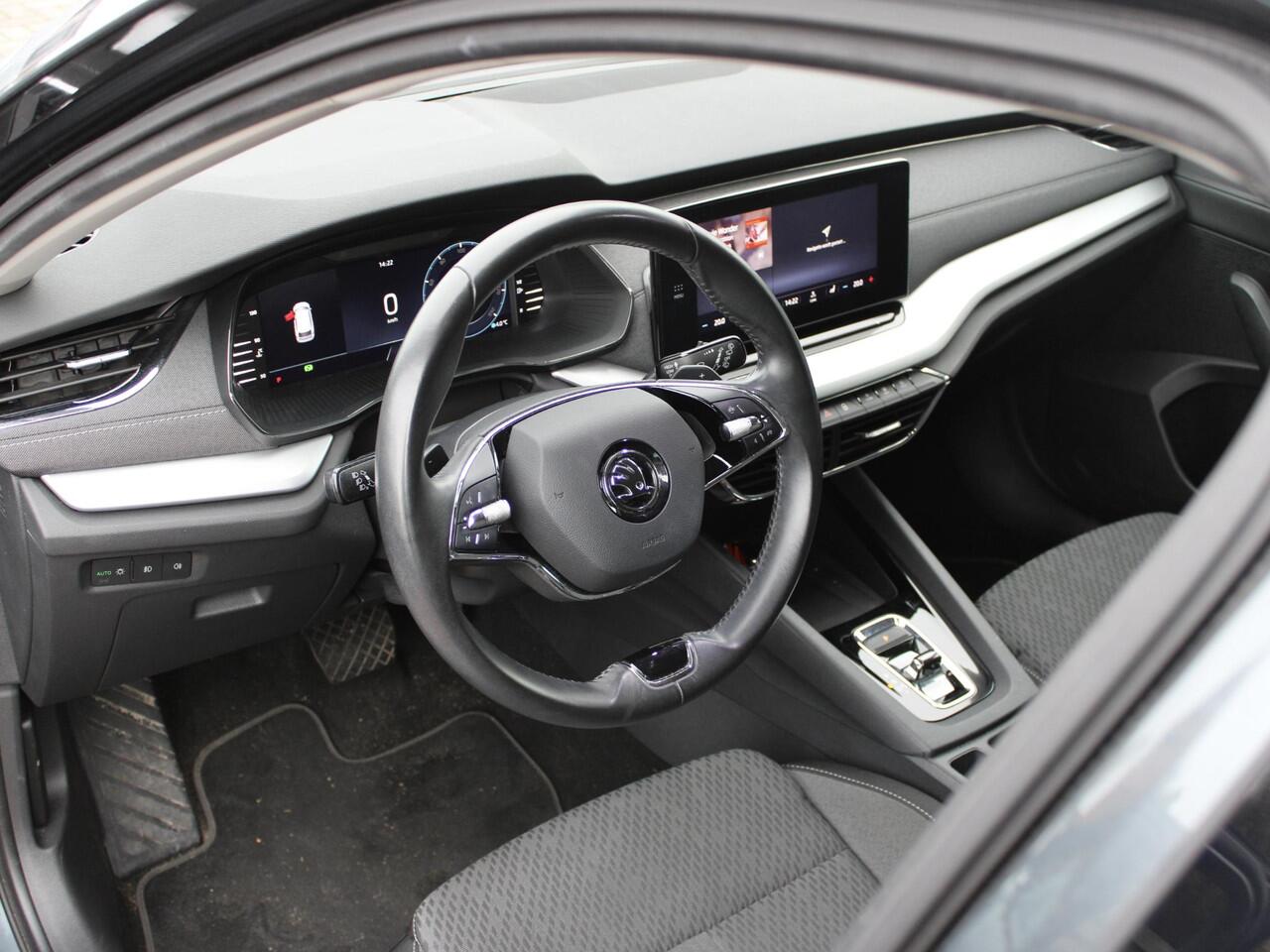 Skoda OCTAVIA Combi 1.0 e-TSI Business Edition Plus LED Lane assist ACC