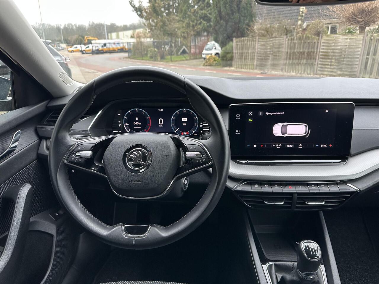 Skoda OCTAVIA Combi 1.0 TSI Business Edition | Navi | Sensoren | Elektrische klep