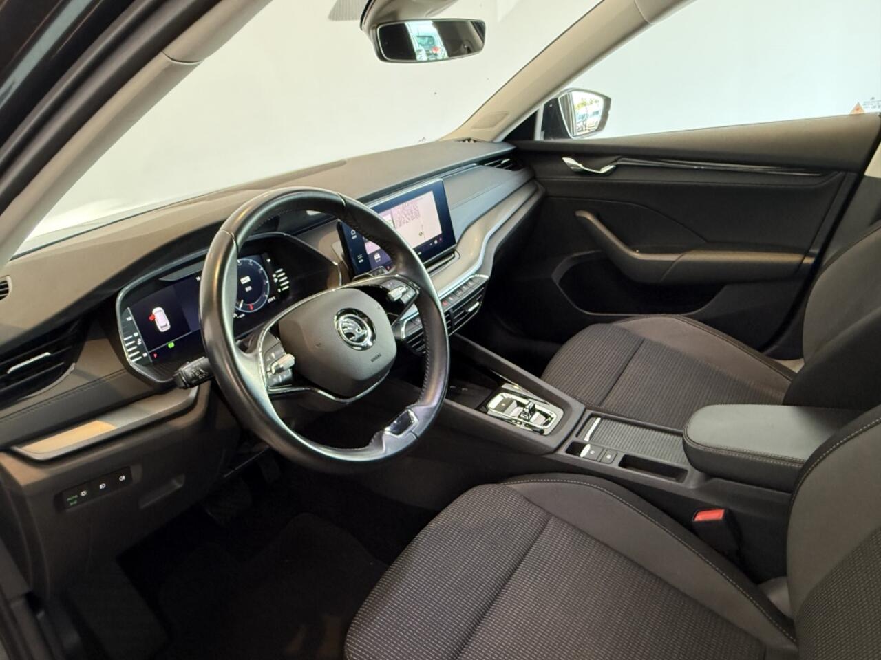 Skoda OCTAVIA Combi 1.0 TSI Business Edition Automaat